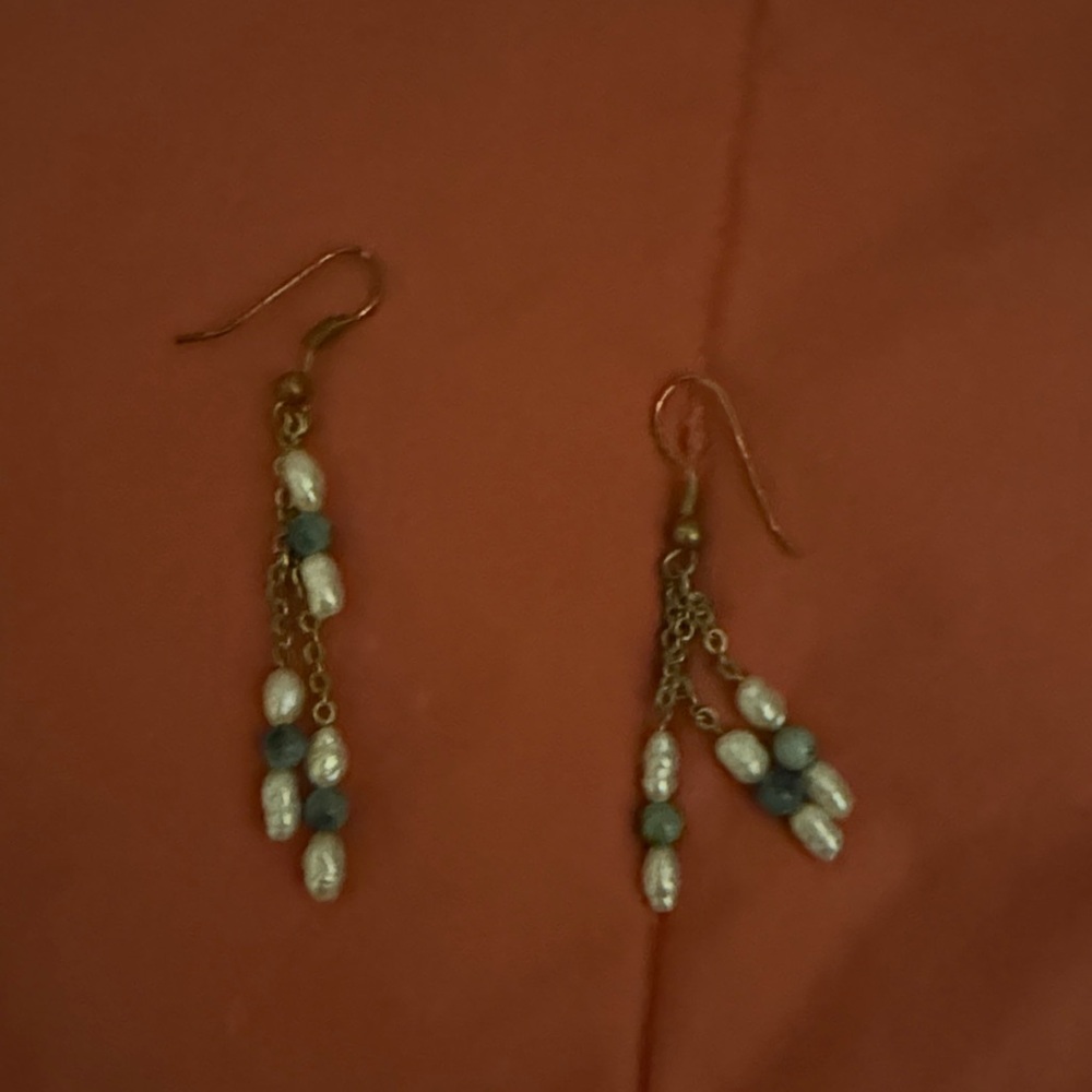 Chic Pearl and Blue Beaded Dangle Earrings